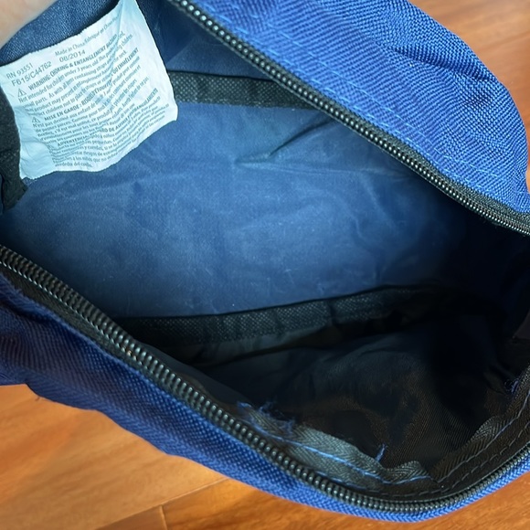 Small Pouch - Utility, Toiletries, Travel - Picture 6 of 11